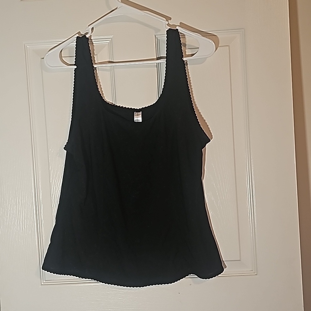DELTA BURKE Black Textured Shapewear Undershirt Size 1X